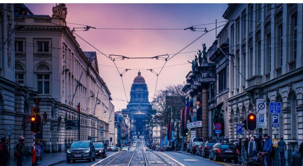 Comme A La Maison Bruxelas Exterior foto